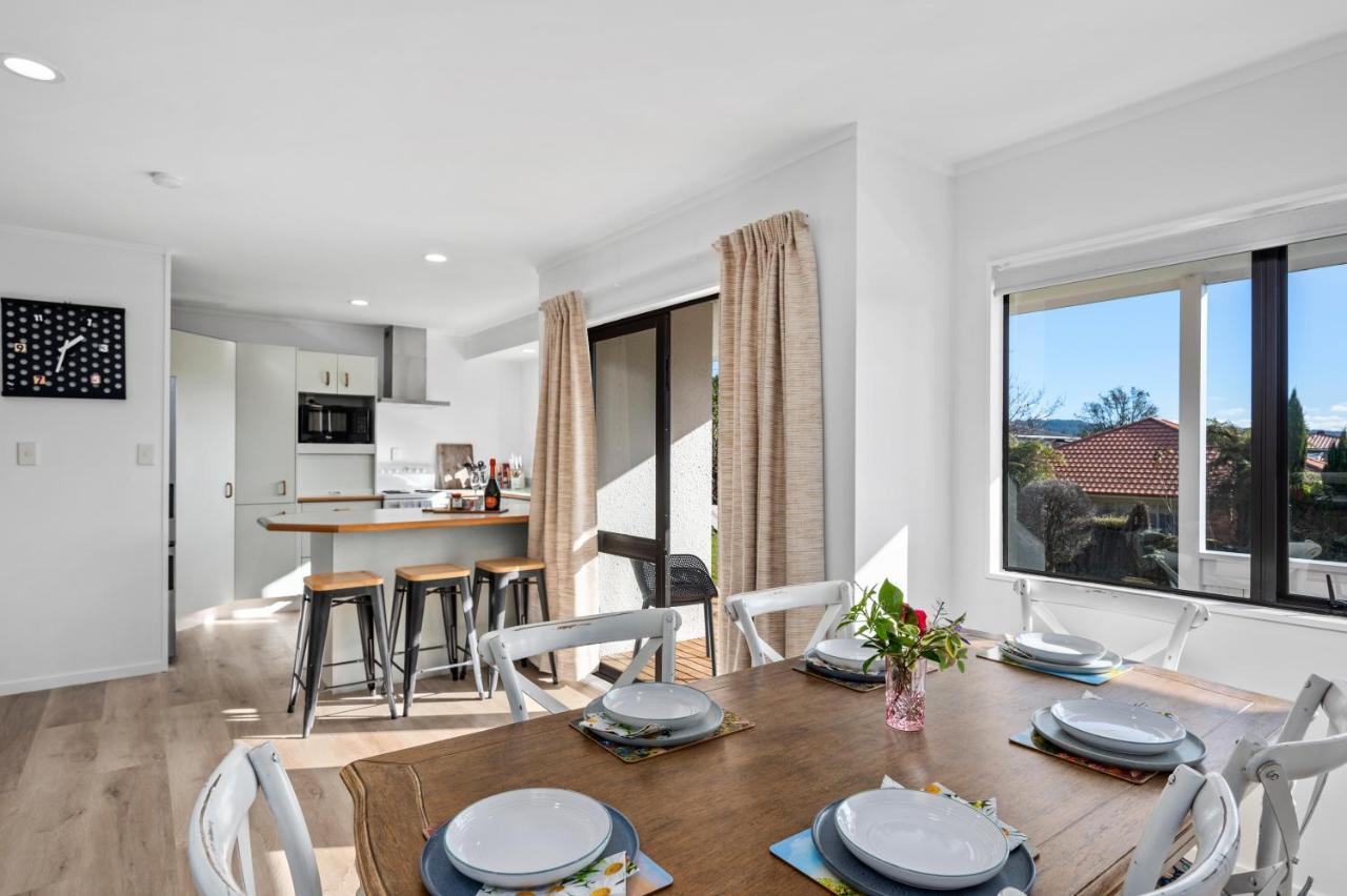 Family Perfect, Winter Getaway, Secure Yard, Parking, Mountain Bikes, Arcade Villa Rotorua Exteriör bild