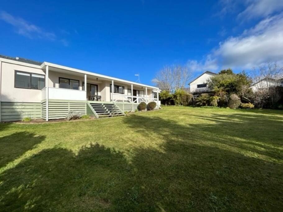 Family Perfect, Winter Getaway, Secure Yard, Parking, Mountain Bikes, Arcade Villa Rotorua Exteriör bild